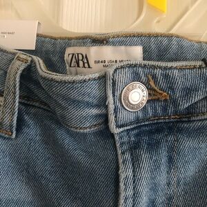 Zara Light Blue Skinny Jeans with Knee Rip